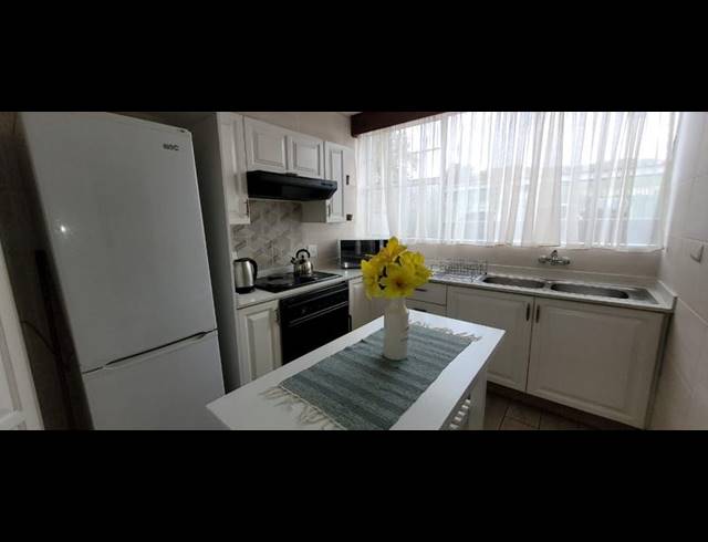 2 BEDROOM TOWNHOUSE FOR SALE IN ALBERANTE